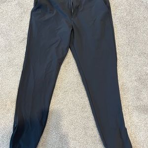 Macade 4 way stretch golf joggers / pants waist 34